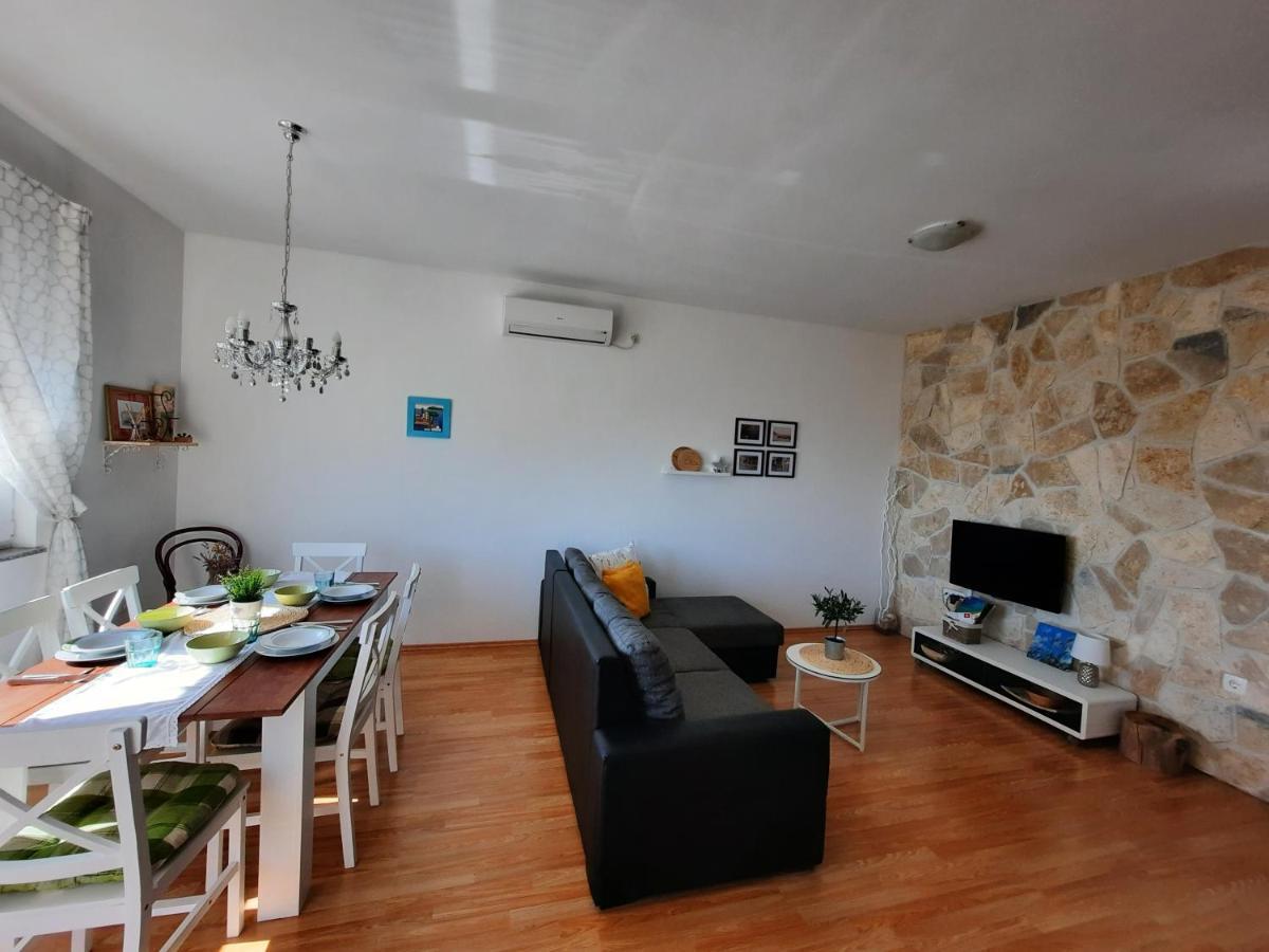 Apartment Bella Mandre
